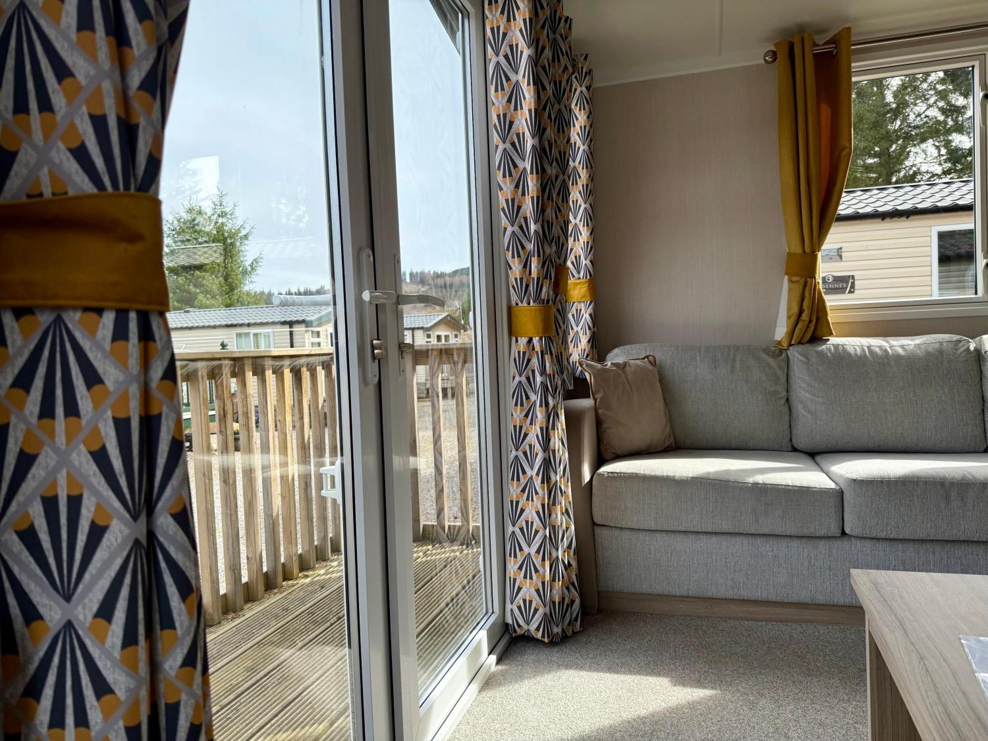 The Salmon Van - Beautiful, Luxury Static Caravan أبرلور المظهر الخارجي الصورة
