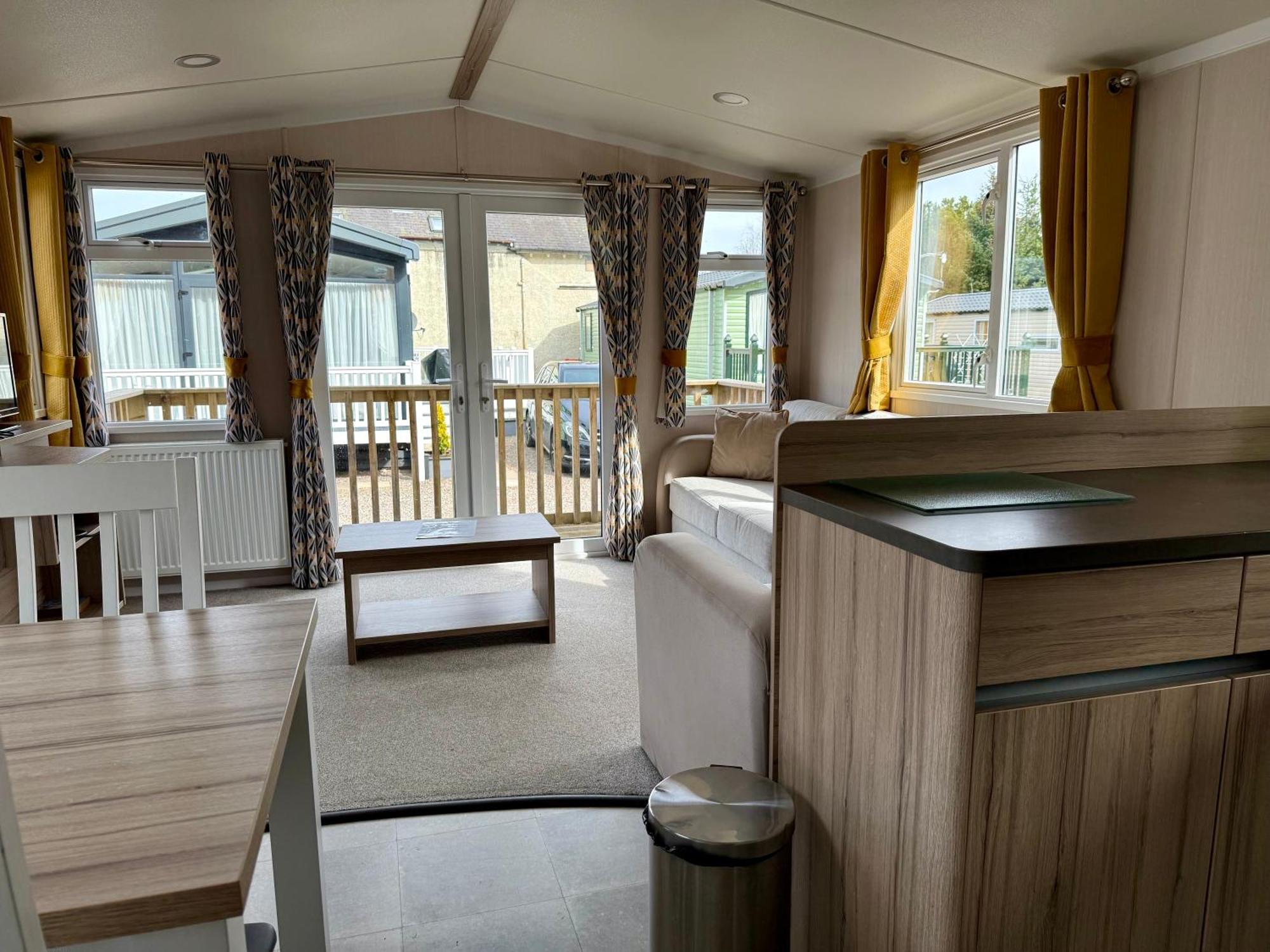 The Salmon Van - Beautiful, Luxury Static Caravan أبرلور المظهر الخارجي الصورة