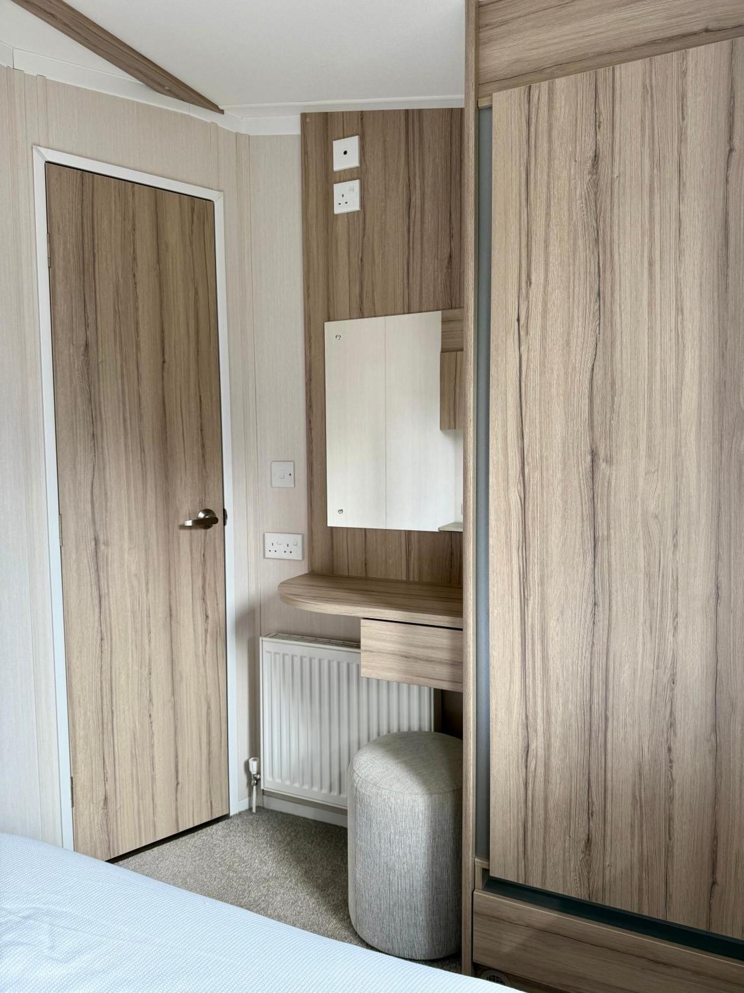 The Salmon Van - Beautiful, Luxury Static Caravan أبرلور المظهر الخارجي الصورة
